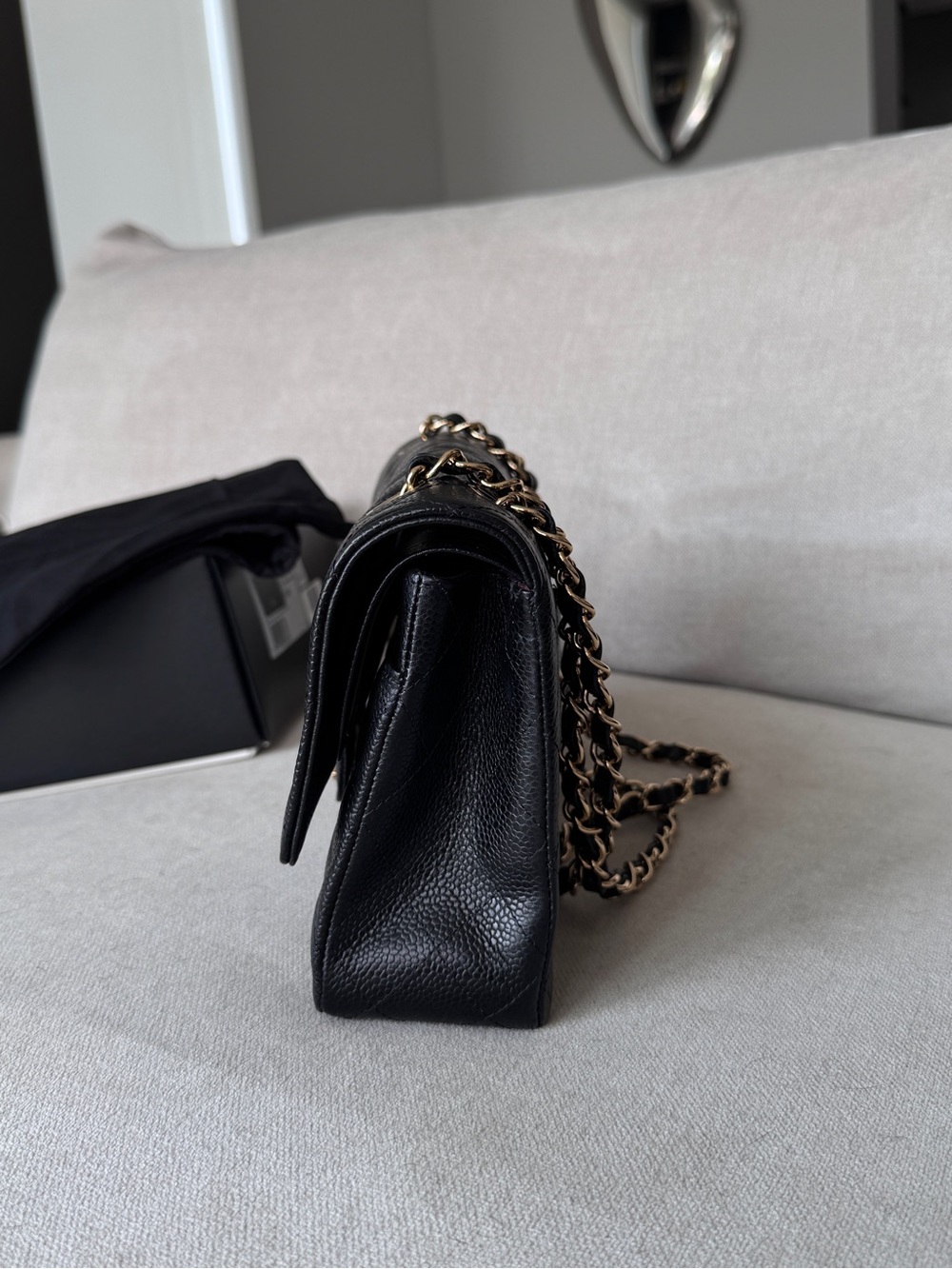 Chanel medium classic double flap bag black gold hardware pristine condition - Picture 8 of 15